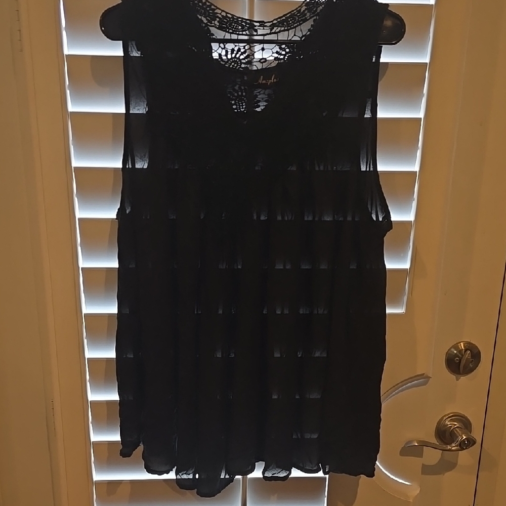 Black Sleeveless Lace Top
